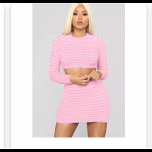 💕😍Two piece fuzzy stripe skirt set 💕😍